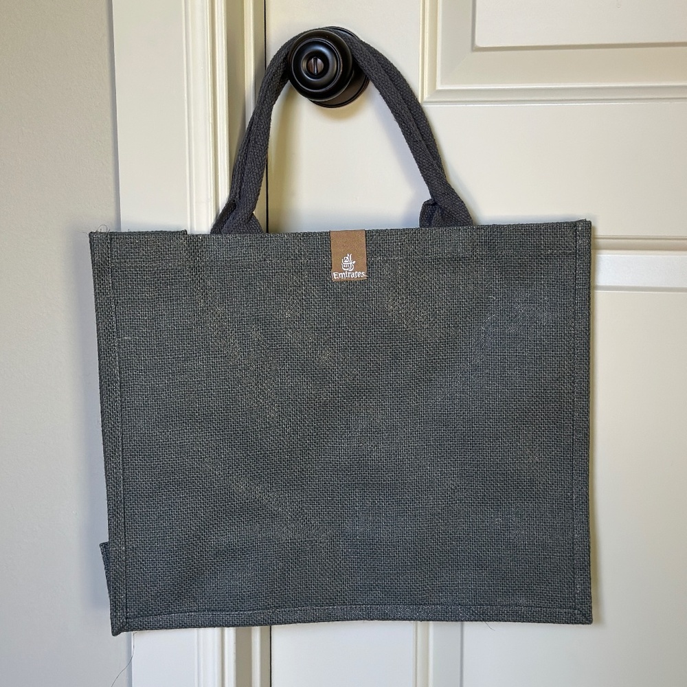 5 for $15 🌸 EMIRATES | First Class Tote Bag in Grey Jute
